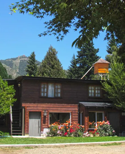 方塔納小屋酒店