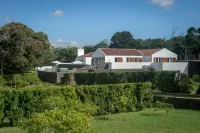 Quinta dos 10 Hotels near Praia das Milicias
