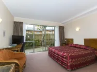 อะชัวร์ เฟิร์นฮิลล์ มอเตอร์ ลอดจ์ โรงแรมในโลเวอร์ฮัตต์