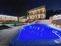 Зона отдых Apachi в горах ЧИМГАН - Pools