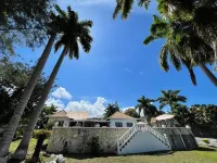 The Lodge @ Peaceful Palms - 2-Star