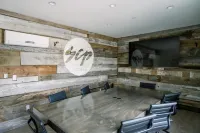 Scp Seven4One Hotel