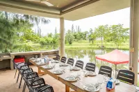 Phum Domnak Domrey Resort Hotels in Traeng Trayueng