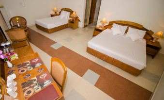 Hotel Victory - Best in City Center