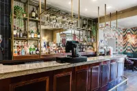 Winchester Royal Hotel - bar