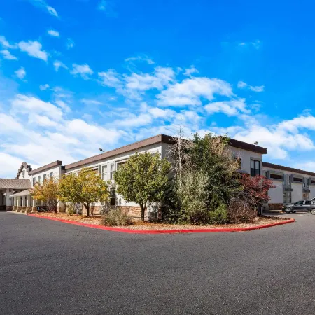 Quality Inn & Suites