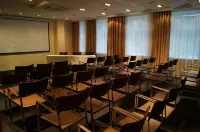 Ost West Club