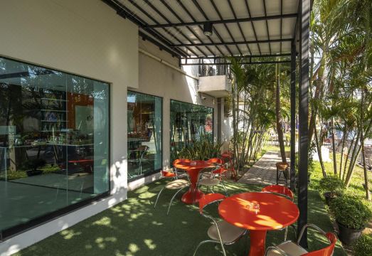 4. @ 보더 호텔 ..