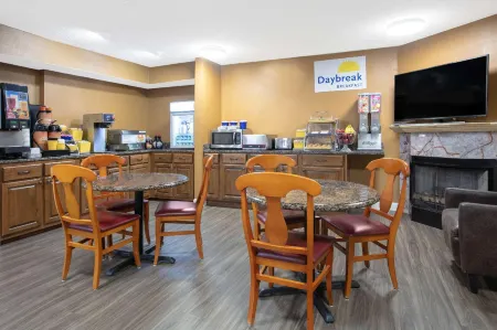 Days Inn by Wyndham Hamilton Отели в г. Гамильтон