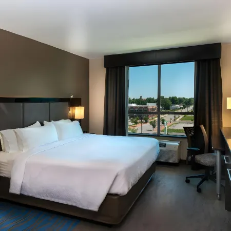 Holiday Inn PADUCAH RIVERFRONT by IHG Отели рядом с достопримечательностью «Набережная Падуки»