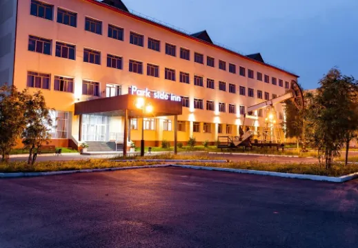 Park Side Inn فنادق في نيجنفارتوفسك