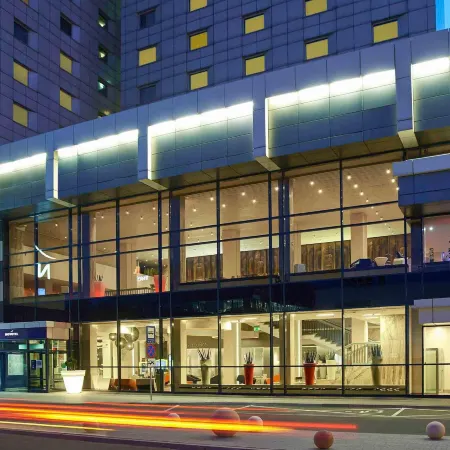 Ibis Poznan Centrum Отели рядом с достопримечательностью «Polish Theatre»