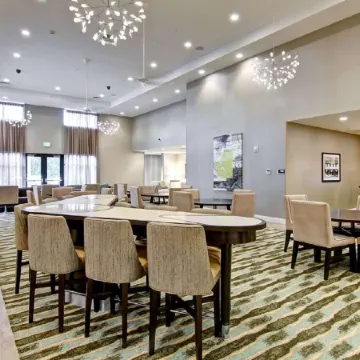 Homewood Suites by Hilton Clifton Park Отели в г. Клифтон Парк