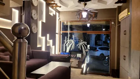 Hotel Sakhi Inn by Urban Galaxy Near Golden Temple