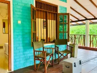 Funky Leopard Safari Lodge Bordering Yala National Park فنادق في كاتاراغاما