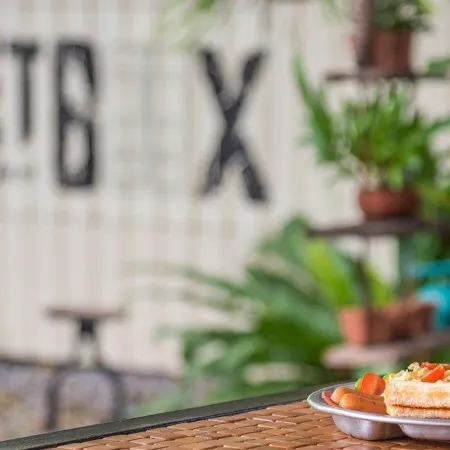 Sweet Box Bed and Breakfast