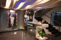 Hotel Shradha Saburi Palace