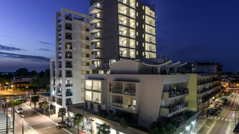 Hesperia Hotel & Residence