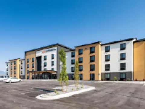 LivAway Suites- Syracuse Hotels in DeWitt