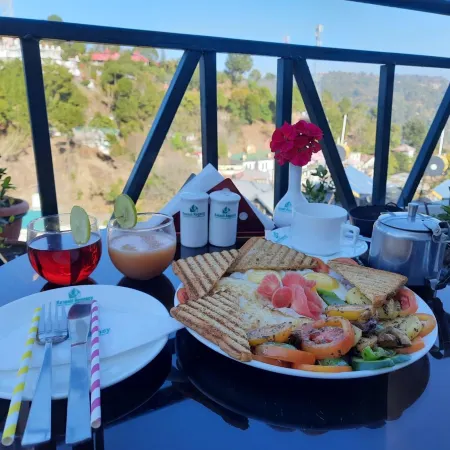 Hotel Kasauli Regency