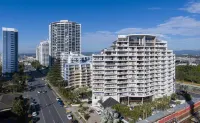 Broadbeach Savannah Resort