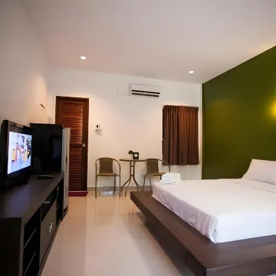 Palm Garden Resort Hotels near Pakmeng Pier