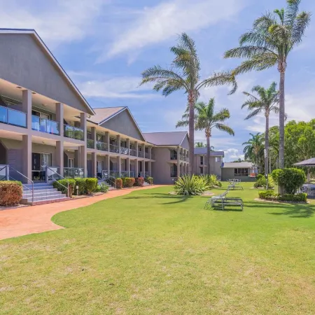 Moby Dick Waterfront Resort Motel