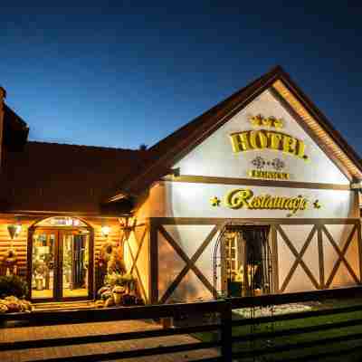 Hotel Legnicki Hotel Exterior