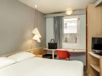 B&B Hotel Montluçon Centre Hôtels à : Prémilhat