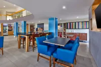 Holiday Inn Express Detroit-Warren (GM Tech Ctr) Các khách sạn ở Warren