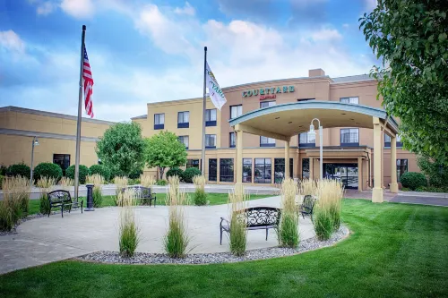 Courtyard Fargo Moorhead, MN Hotels in Moorhead