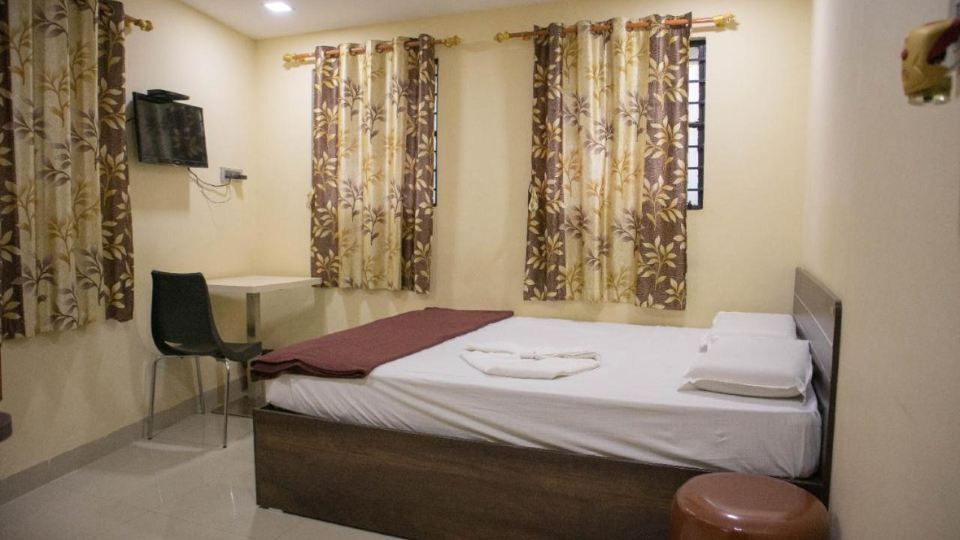 Shri Vasant Lodge