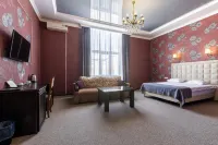 Gold Star Hotel