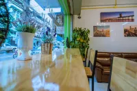 Nadpob Mansion Hotels in Phunphin