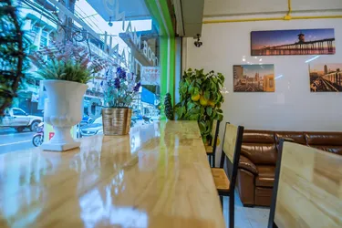 รูปภาพของนัดพบแมนชั่น