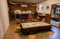 Dear U Uwajima Guest House & Cafe