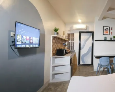 Hive Manila Guesthouse -Netflix,400Mbps WI-FI Hotels in Bacoor