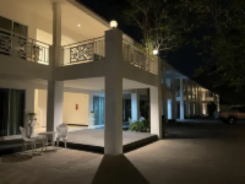 ไอวารี เฮาส์ ศรีราชา โรงแรมใกล้白龙王庙