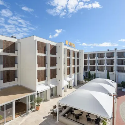 Hotel Kolovare Hotels near Kolovare Beach