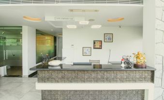 White Pearl Residency