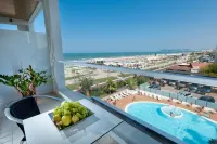 Hotel Ambasciatori - Infinity Pools