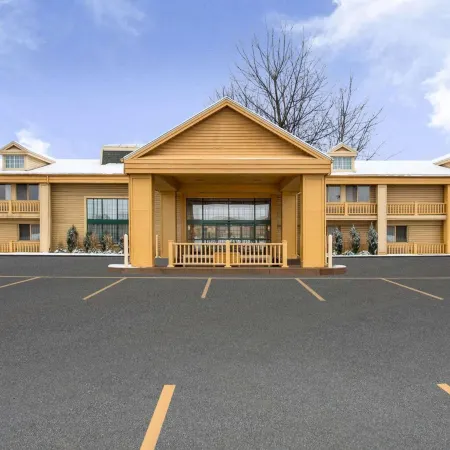 La Quinta Inn by Wyndham Oshkosh