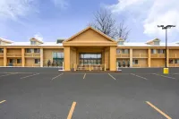 La Quinta Inn by Wyndham Oshkosh - Wifi