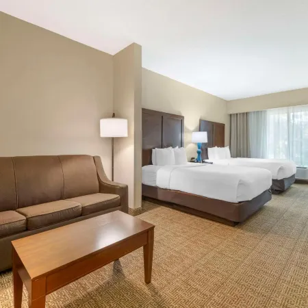 Comfort Suites Near Vancouver Mall