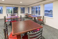 Travelodge by Wyndham Depoe Bay - Wifi