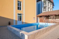 Vozrozhdenie Hotel