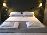 Crown Inn Hotels in Penzance