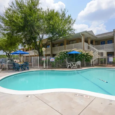 Motel 6 Baytown, TX - Baytown East