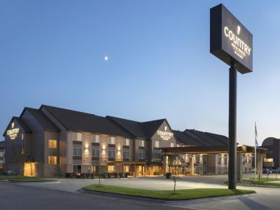 Country Inn & Suites by Radisson, St. Cloud West, MN