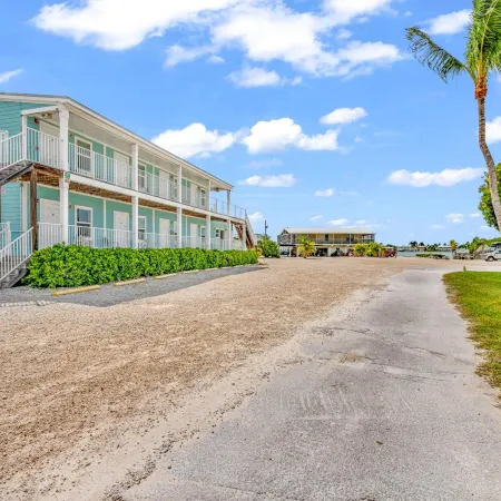 Bonefish Bay Motel